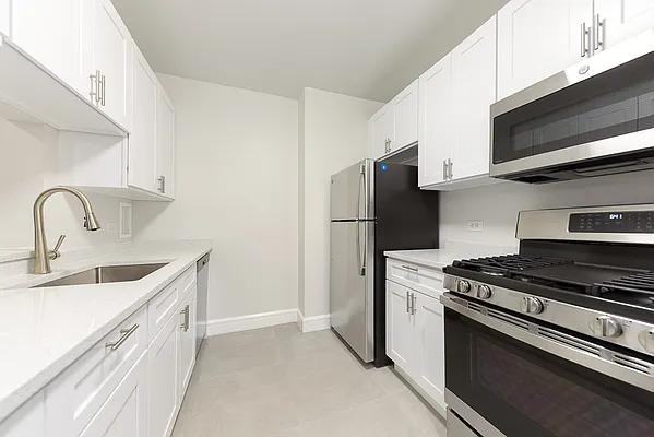 Riverside Blvd #907 - Photo 4 of 5