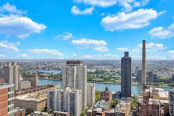 E 75th St #39B - Photo 5 of 20