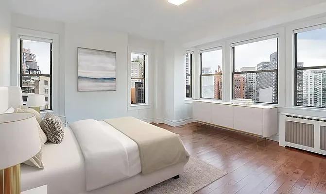 Riverside Dr #9CD - Photo 4 of 13