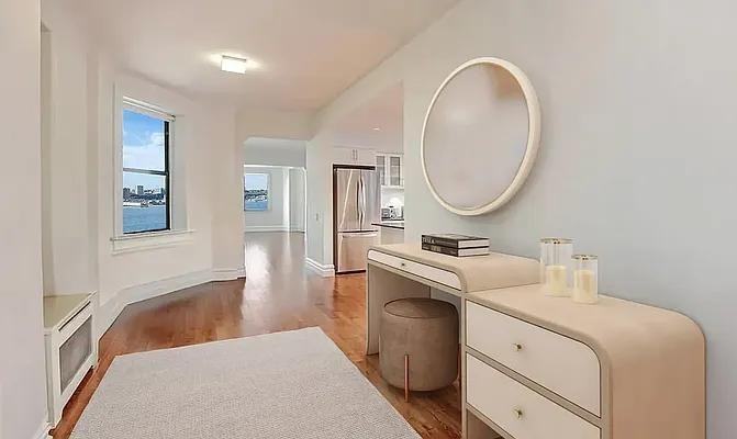 Riverside Dr #9CD - Photo 5 of 13