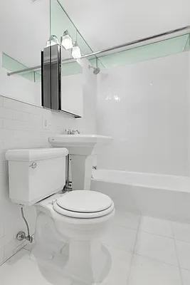 E 81st St #5A - Photo 6 of 20