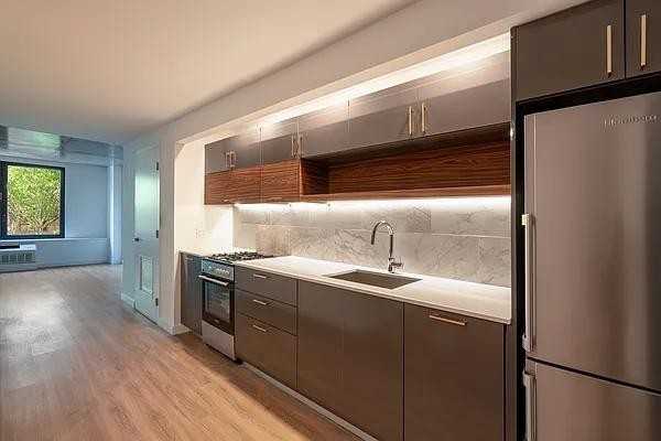 Johnson Ave #6M - Photo 3 of 20