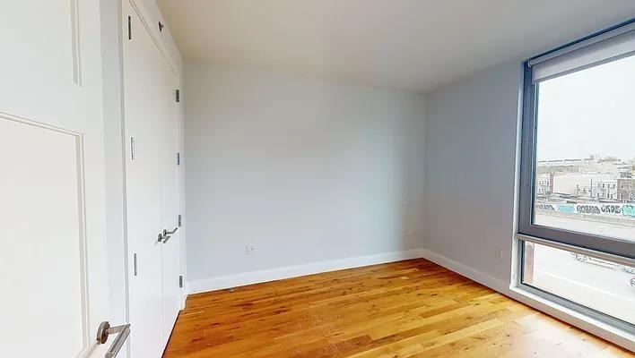 Leonard St #513 - Photo 2 of 20