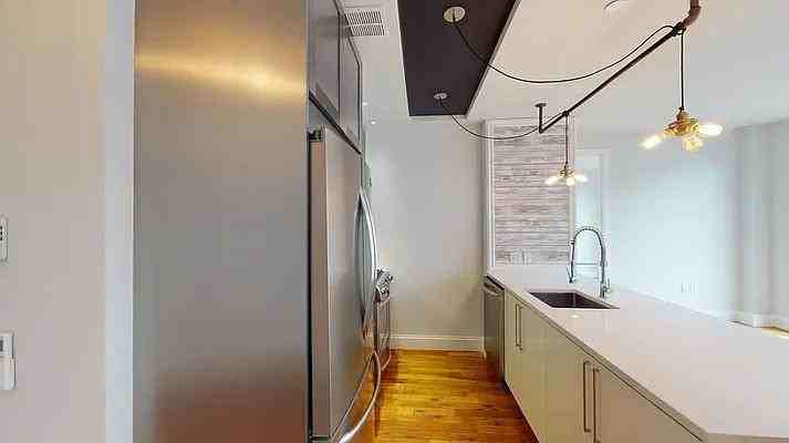 Leonard St #419 - Photo 2 of 20