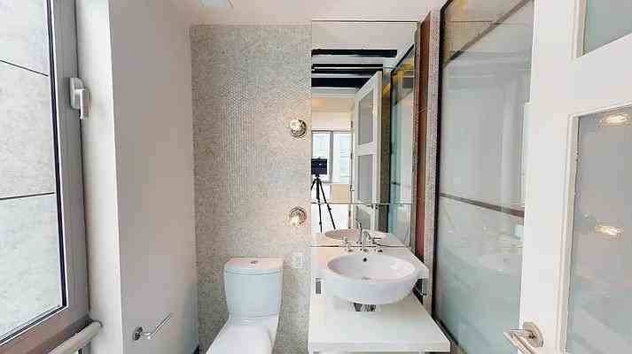 Leonard St #419 - Photo 4 of 20