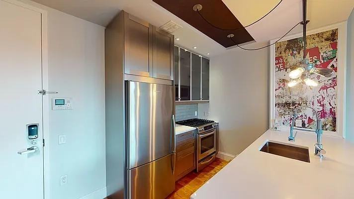 Leonard St #227 - Photo 3 of 20