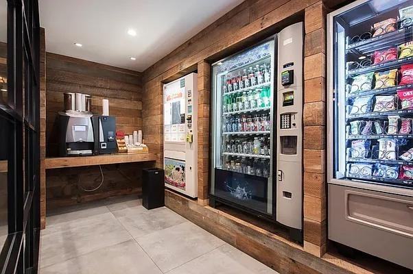 Leonard St #231 - Photo 7 of 20