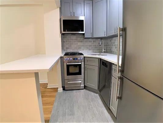 W 87th St #4H - Photo 2 of 19