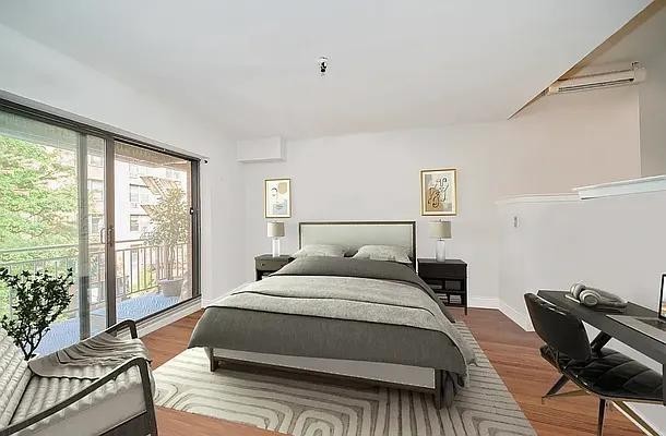 E 88th St #205 - Photo 2 of 6