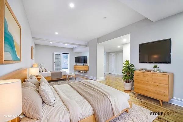 W 92nd St #1B - Photo 6 of 20