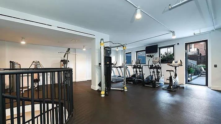 N 8th St #N6K - Photo 5 of 14