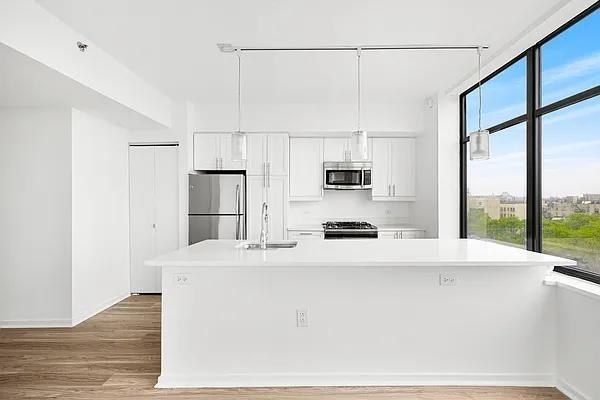 Bedford Ave #B9 - Photo 6 of 18