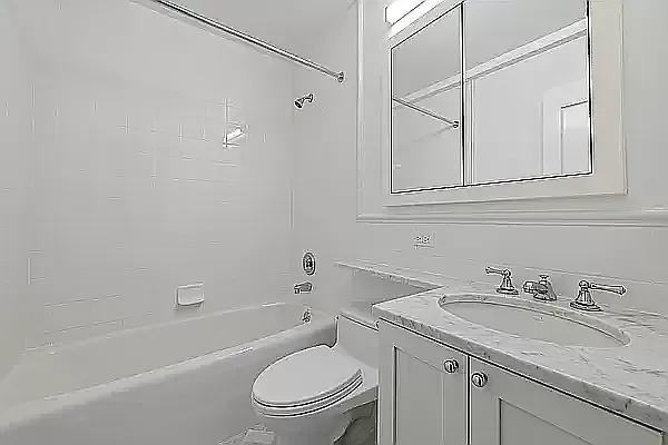 Central Park W #6C - Photo 3 of 5