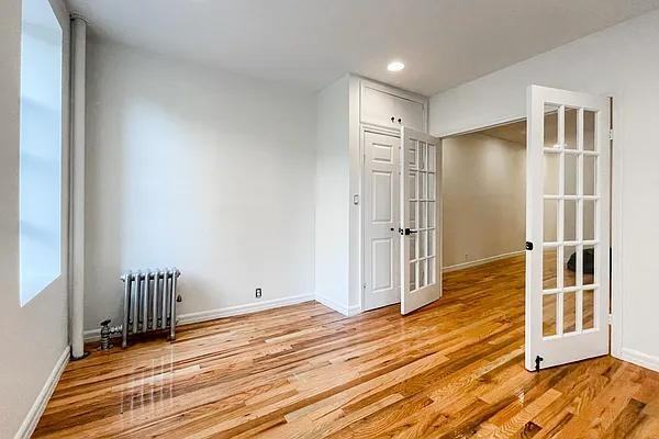 Broadway #5 - Photo 2 of 20