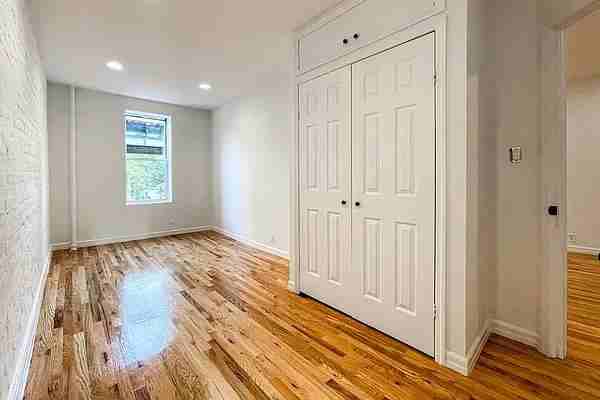 Broadway #5 - Photo 5 of 20