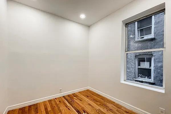 Broadway #5 - Photo 7 of 20