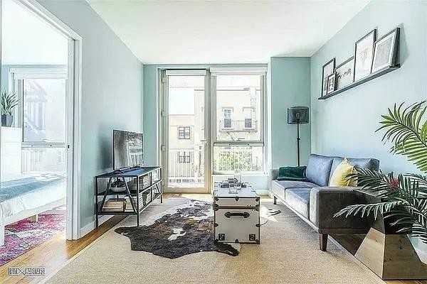 Mcguinness Blvd #323 - Photo 4 of 20