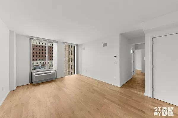 Montague St #13D - Photo 4 of 20