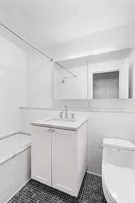 Clinton St #2H - Photo 6 of 14