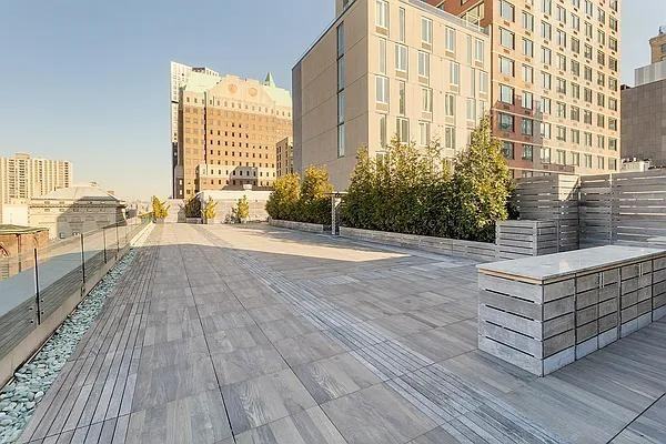 Clinton St #3G - Photo 5 of 20