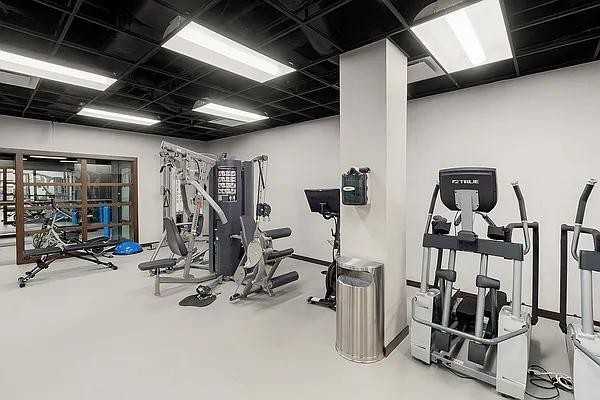 Clinton St #3G - Photo 7 of 20