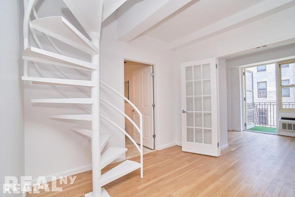 Ridge St #5C6C - Photo 2 of 15