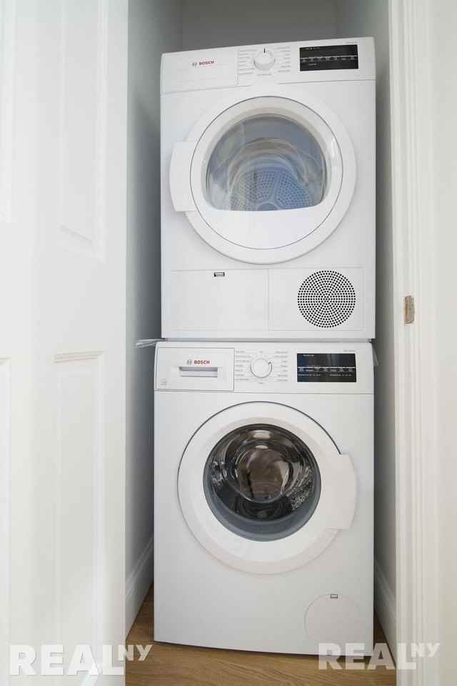 Dean St #927 - Photo 3 of 14