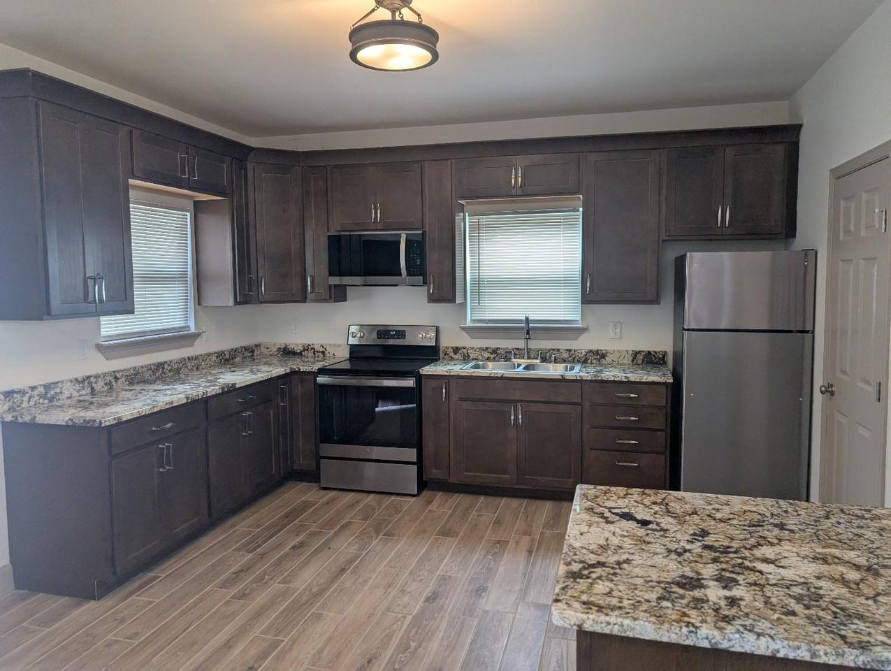 210 Western Dr - Photo 2 of 10