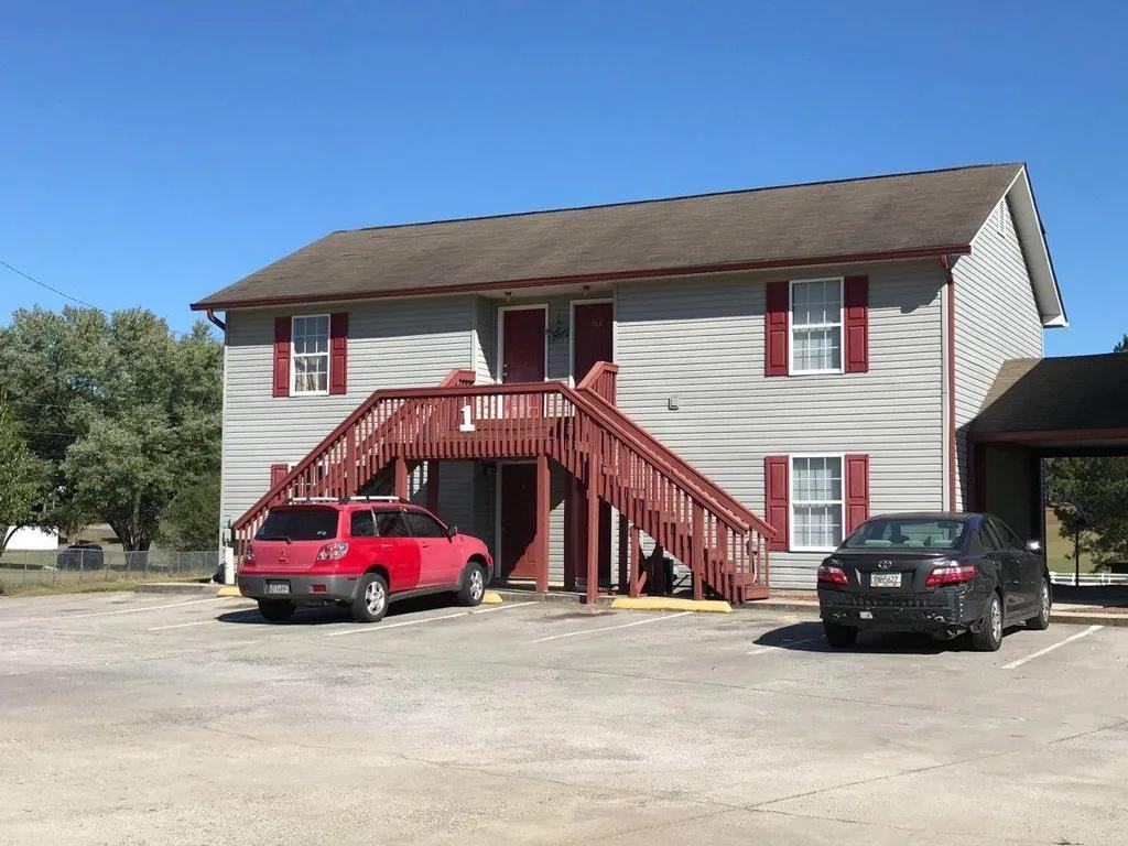 Parson Road Apartments 603 - Photo 2 of 2