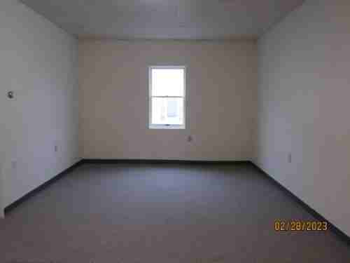 111/113 N High - Photo 3 of 11