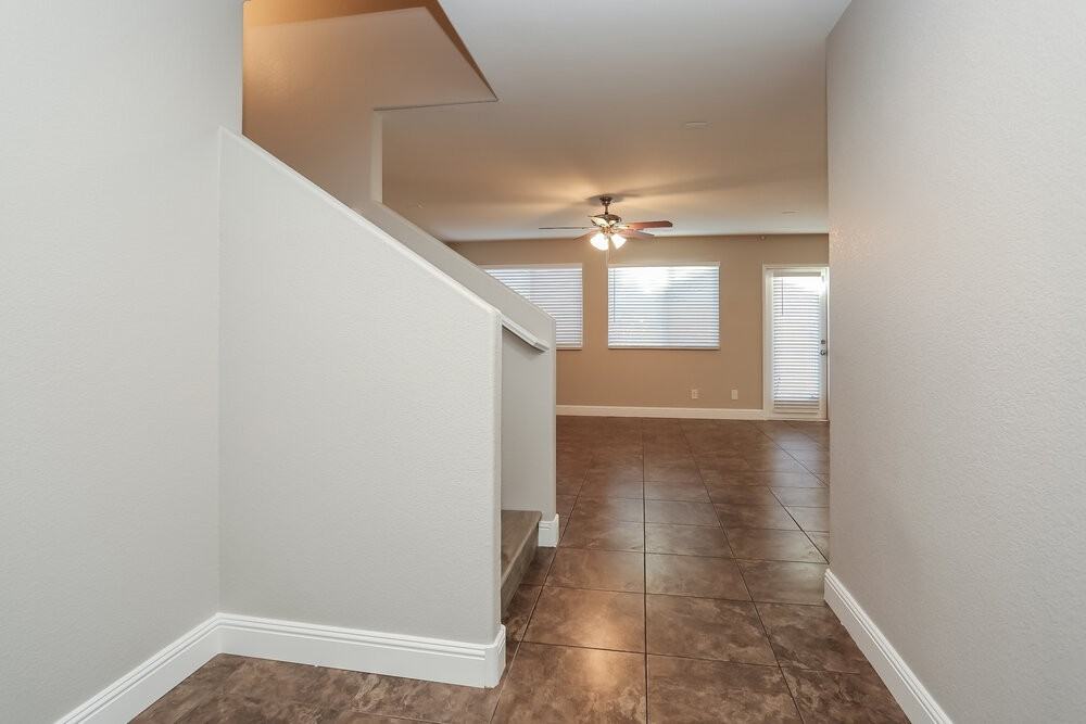 10811 Cather Ave - Photo 4 of 17