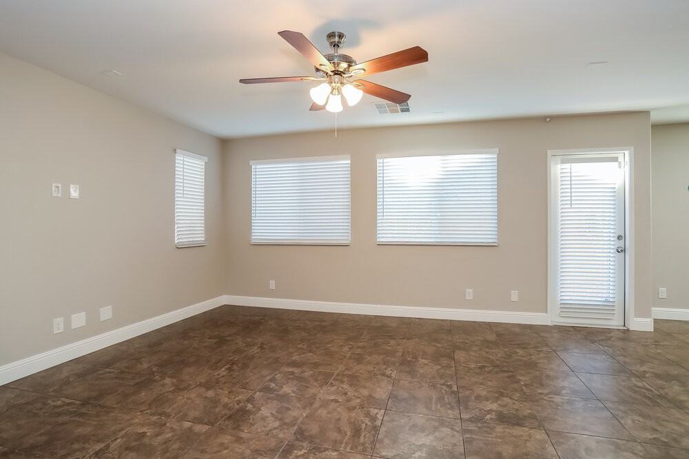 10811 Cather Ave - Photo 5 of 17