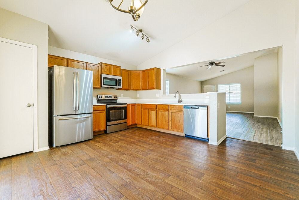 1453 E Kelsi Ave - Photo 6 of 16