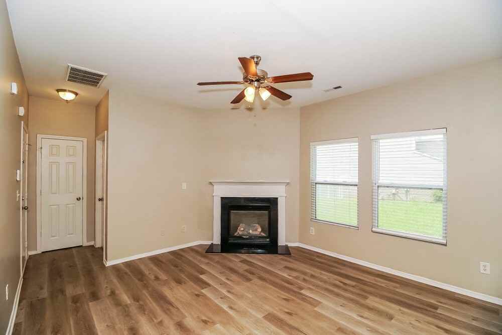 4506 Carnfeld Ln - Photo 6 of 17