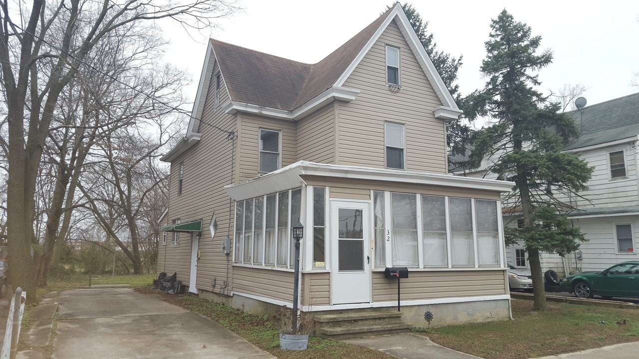 32 W New St - Photo 2 of 19