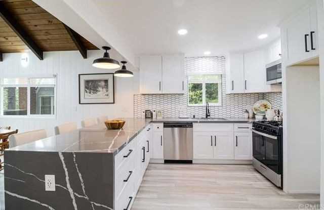 28890 Cedar Dr - Photo 2 of 15