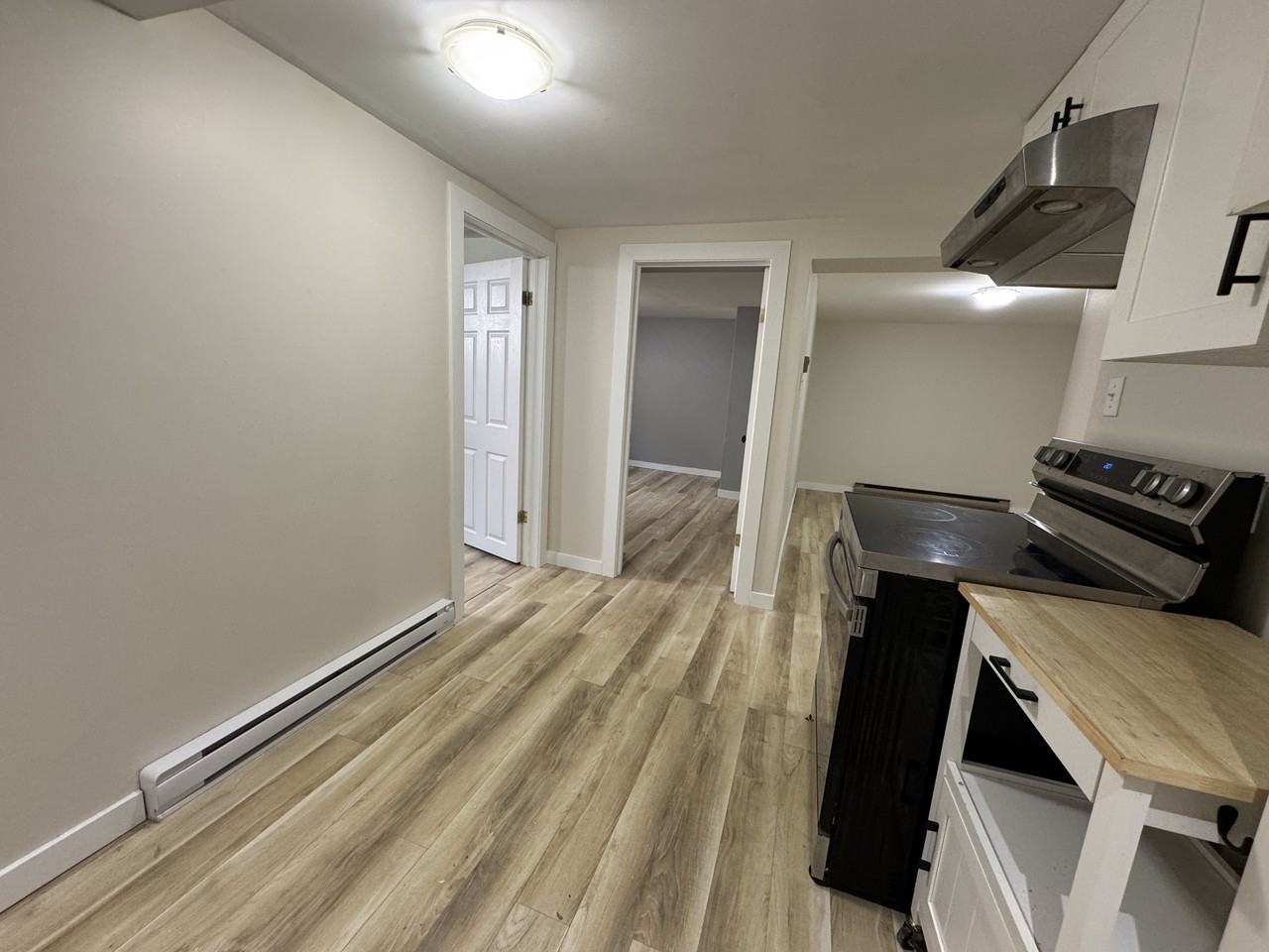 140 Reade St - Photo 3 of 18