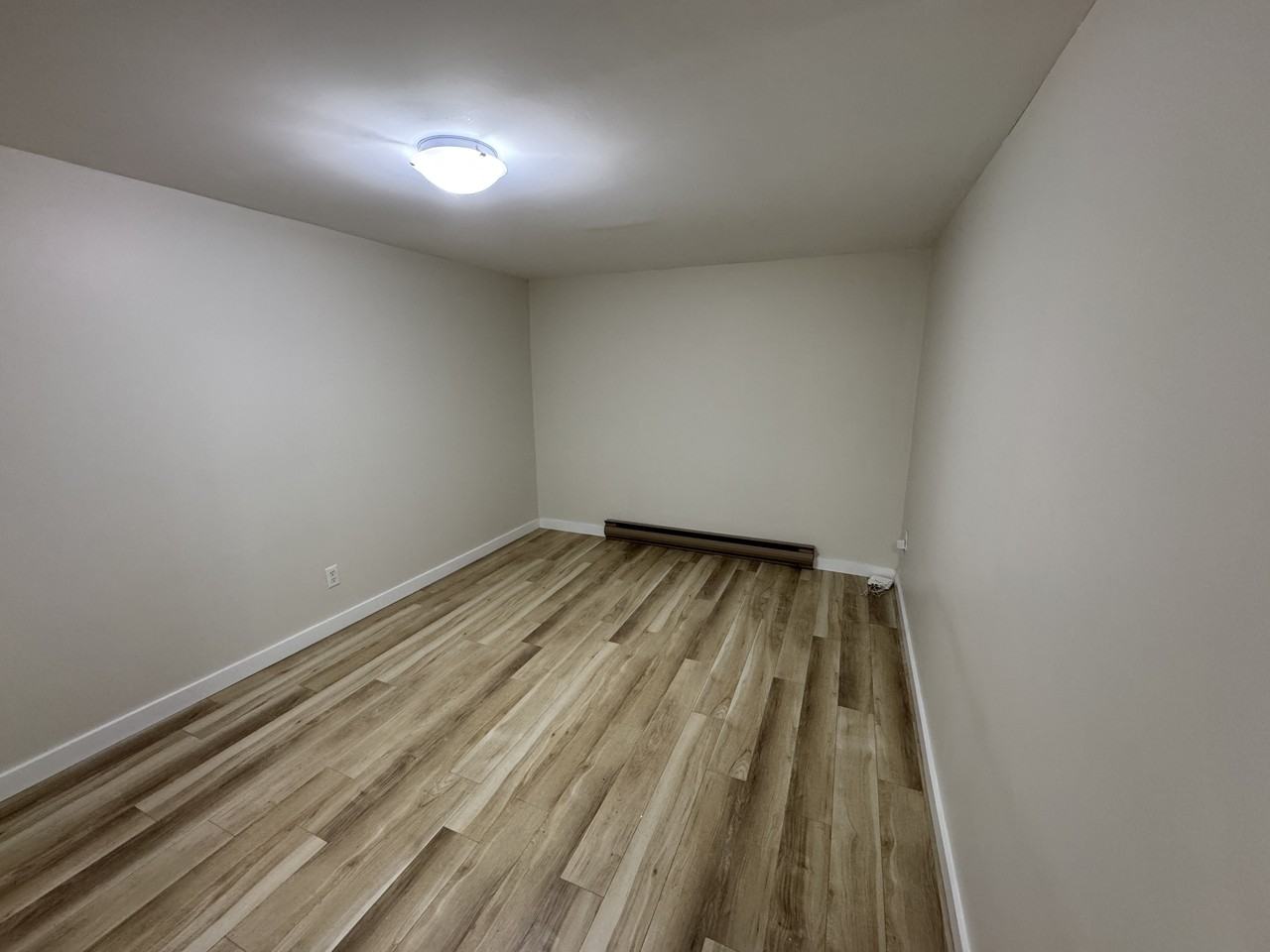 140 Reade St - Photo 5 of 18