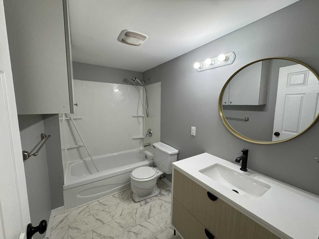 140 Reade St - Photo 7 of 18