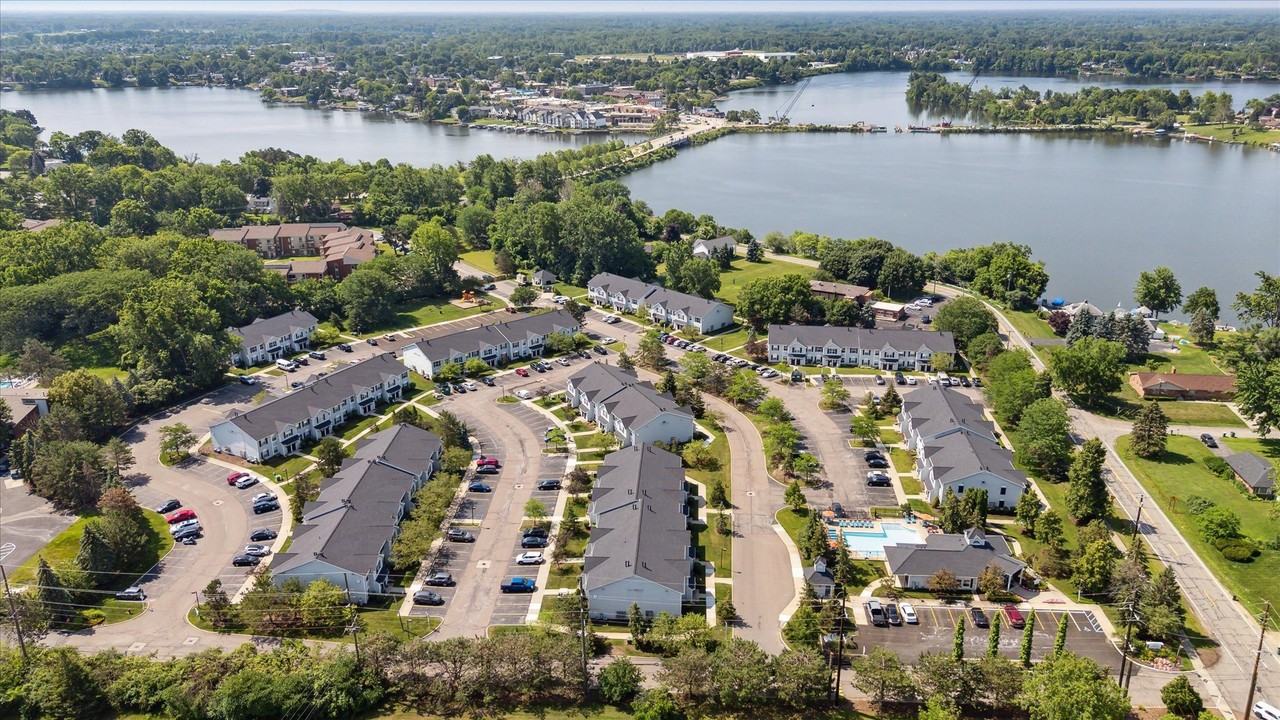 Green Meadows - Photo 5 of 50