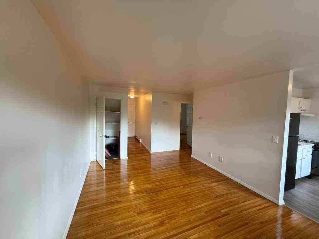 33 Rome Ave - Photo 2 of 10