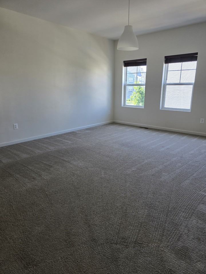 243 Crofton Ct #1 - Photo 2 of 10