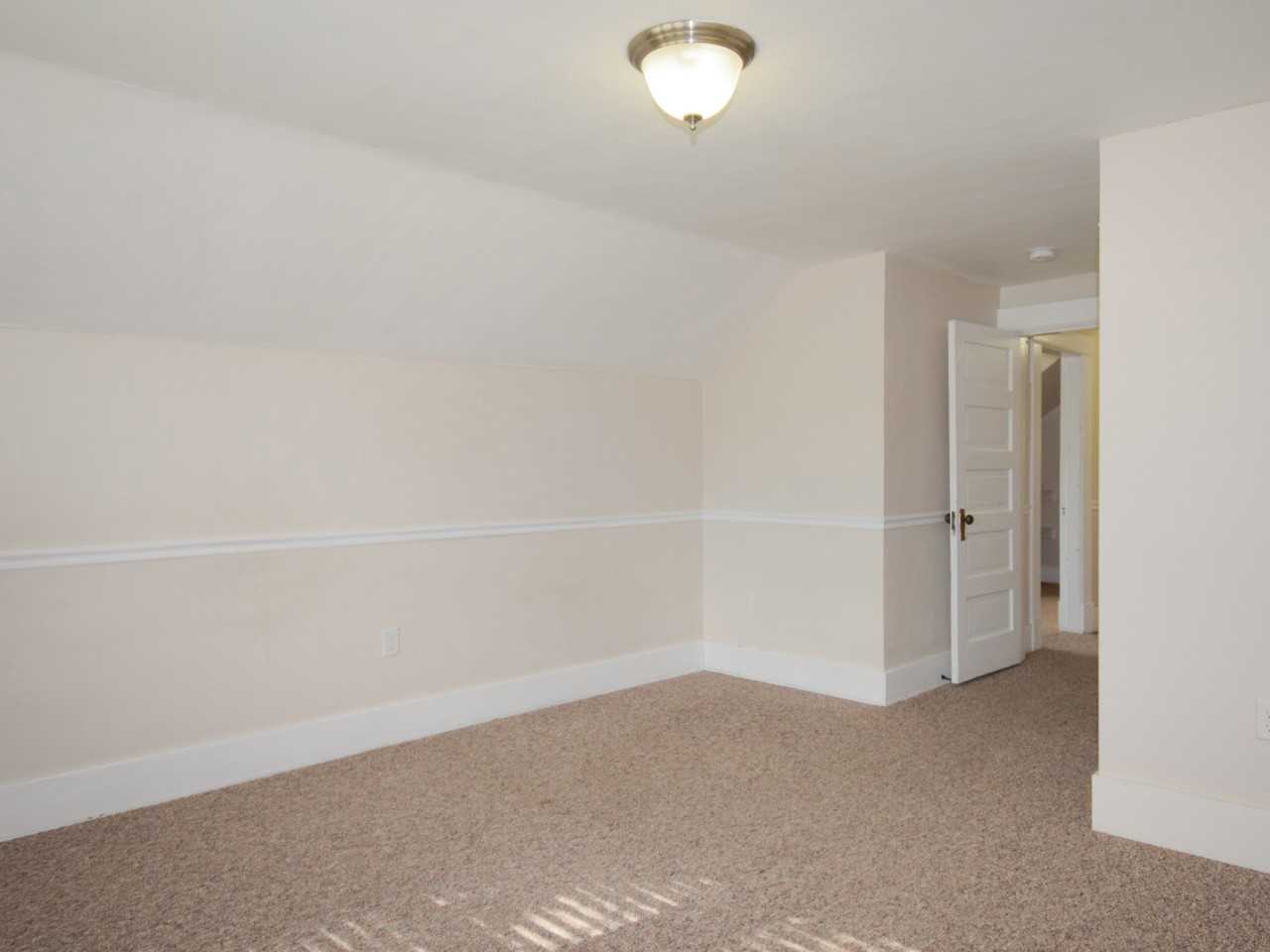 271 Northeast - Photo 2 of 11