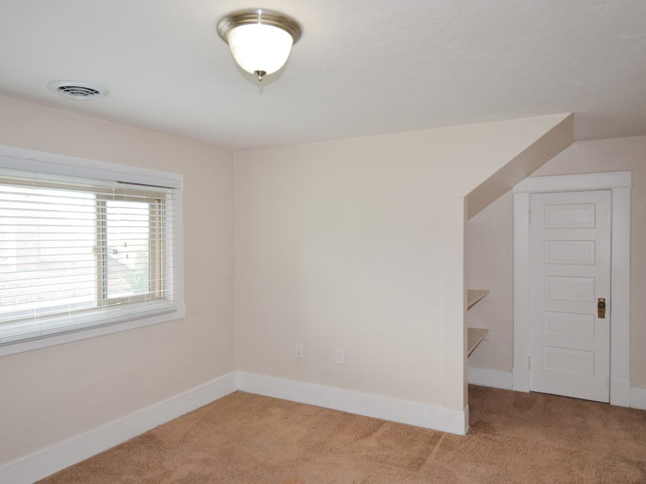 271 Northeast - Photo 5 of 11