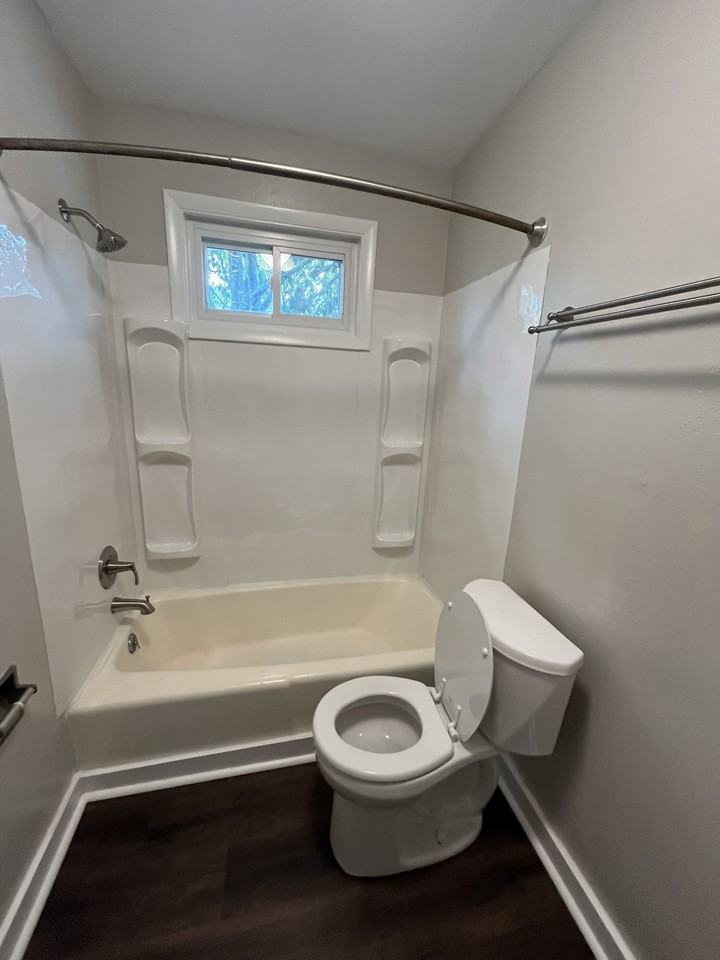 322 W 3rd St #2 - Photo 2 of 21