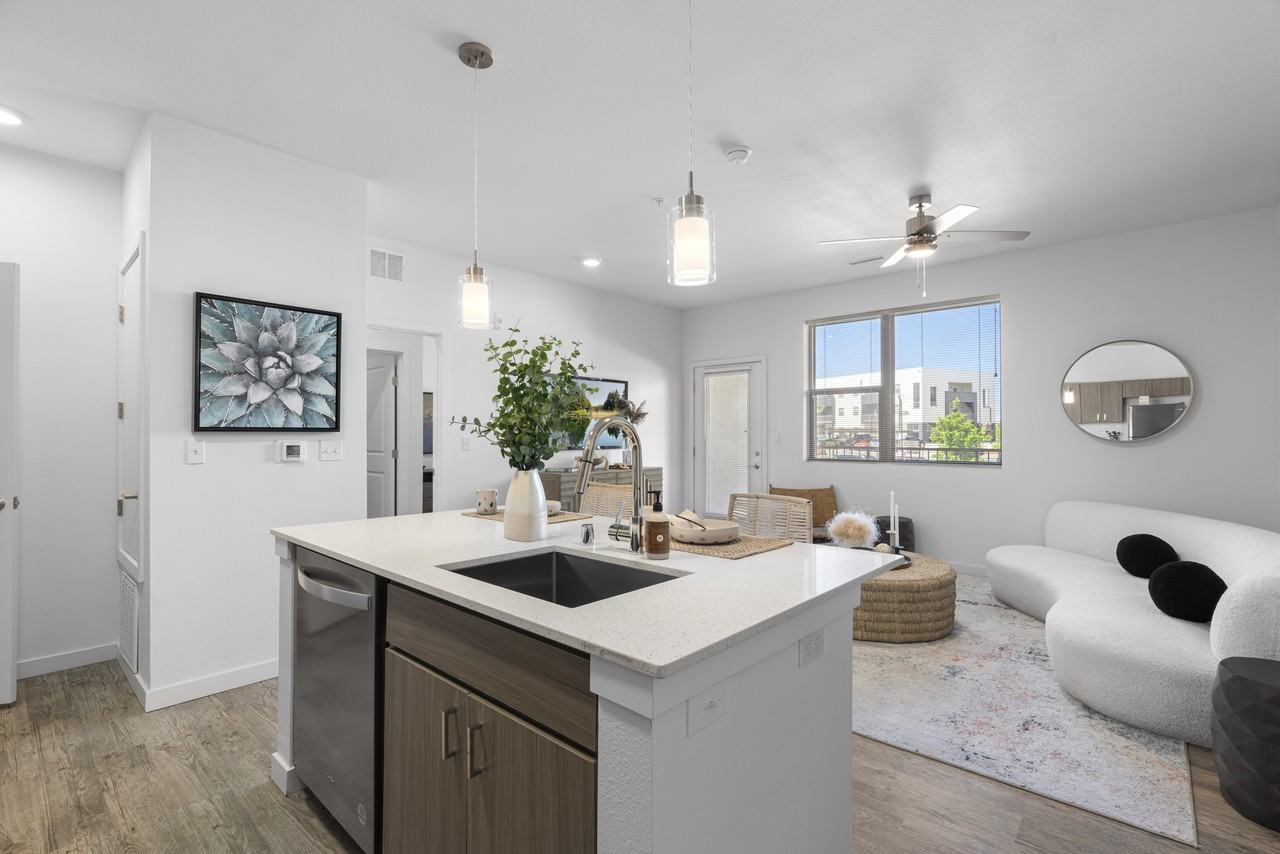 Cielo Luxury Living Apartments - Photo 3 of 41