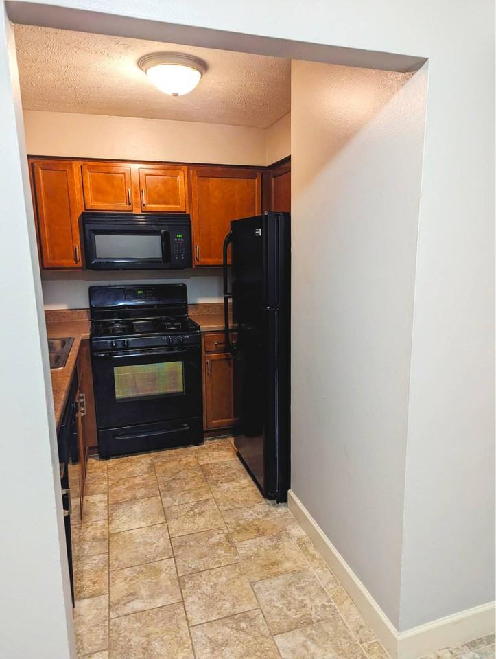 417 - 421 - 423 N 40th -- Auburn - Photo 3 of 13