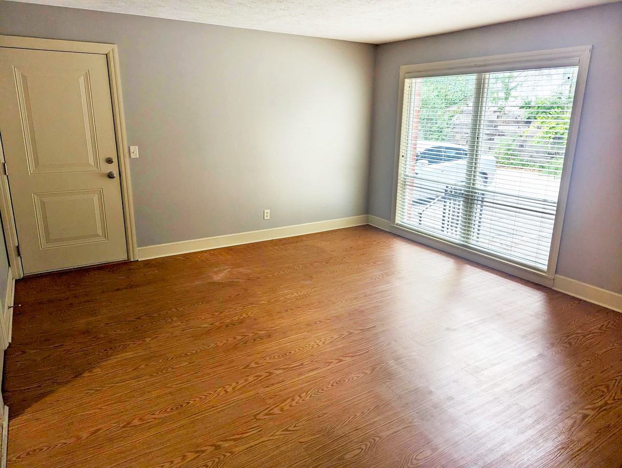 417 - 421 - 423 N 40th -- Auburn - Photo 5 of 13