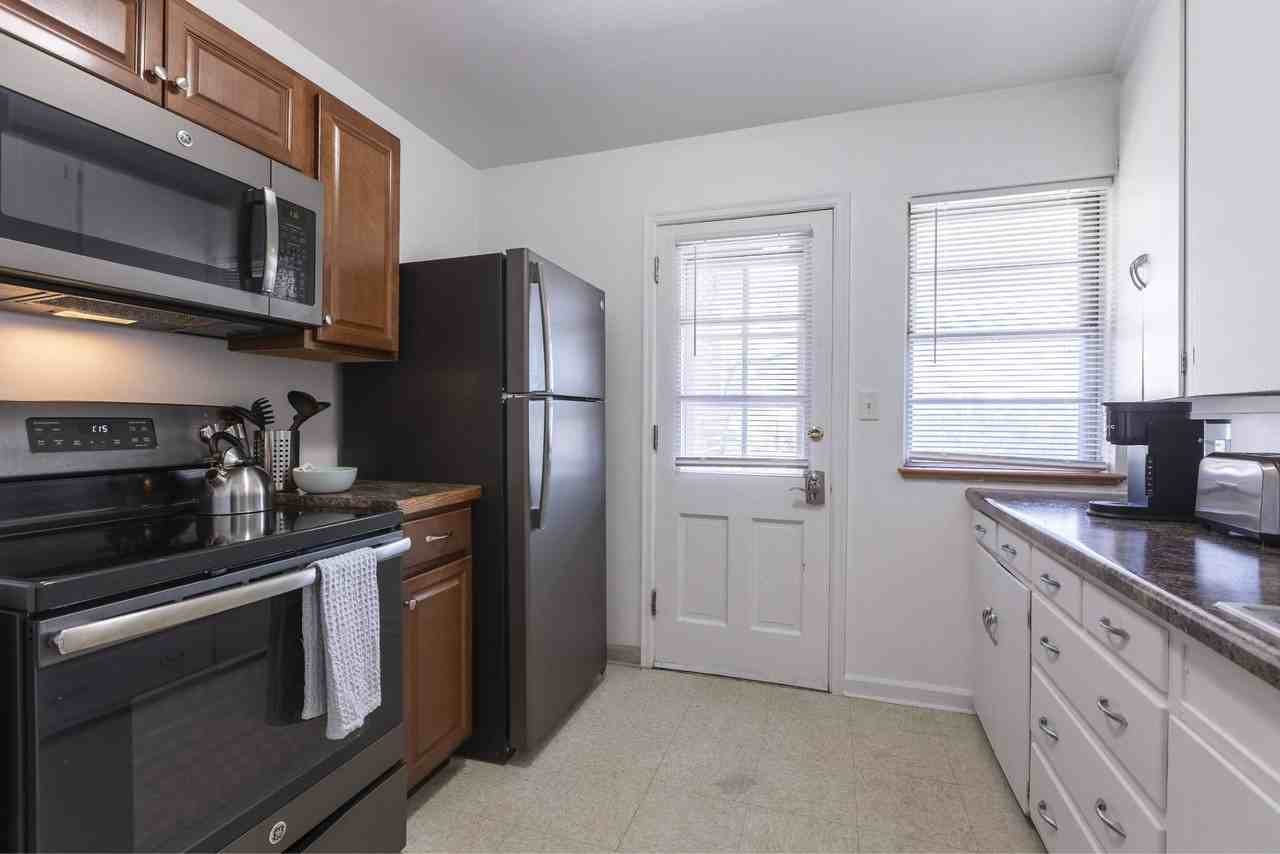 507 S. 36th Street - Photo 4 of 20