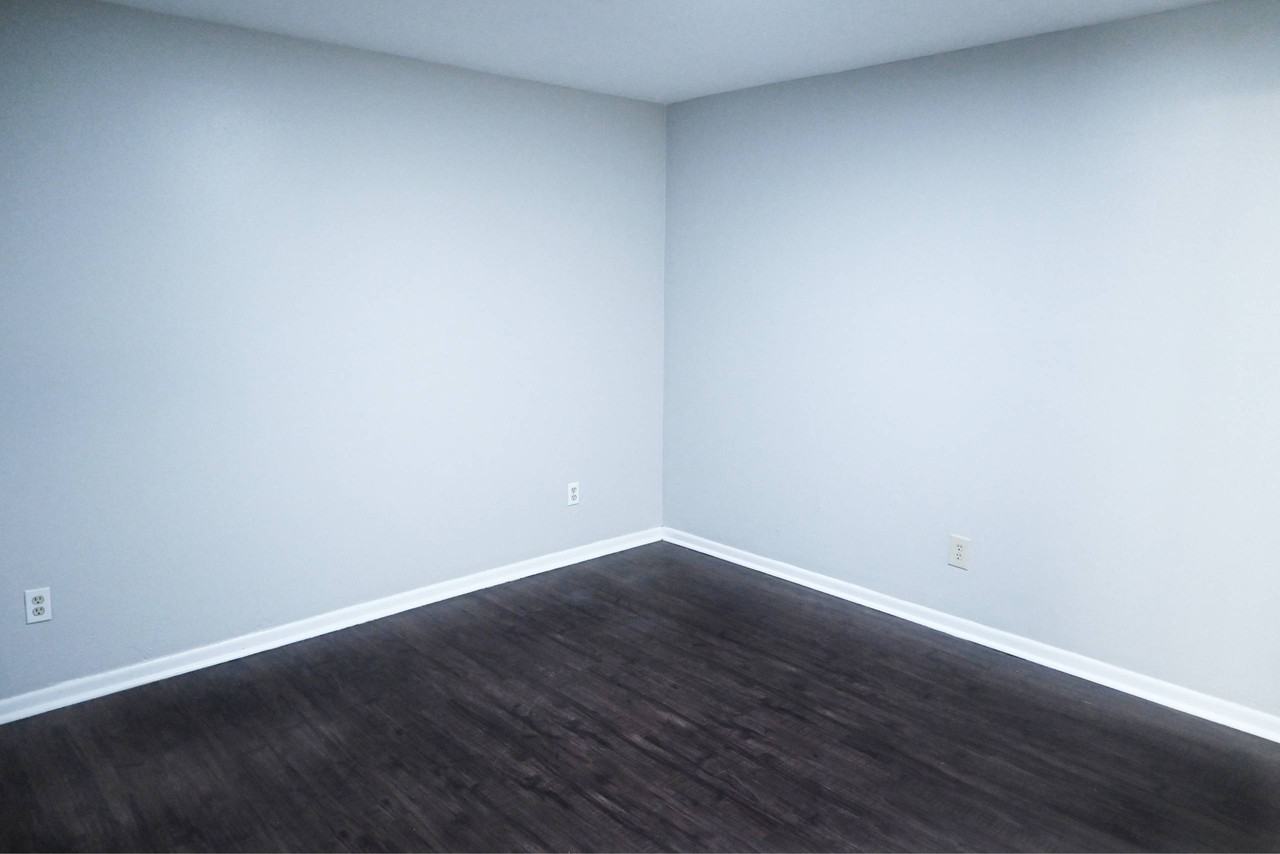 Benson Crest Apartments - Photo 7 of 21